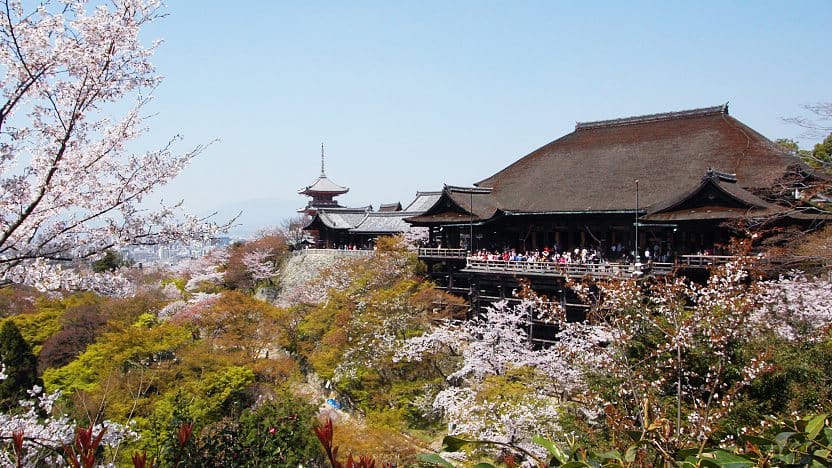 Exploring Kiyomizu-Dera Photos Through Photography