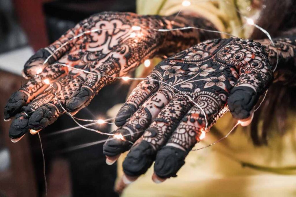 Tips for Maintaining Freshness and Color of Your Wedding bridal:xzmwl36yzo0= mehndi design