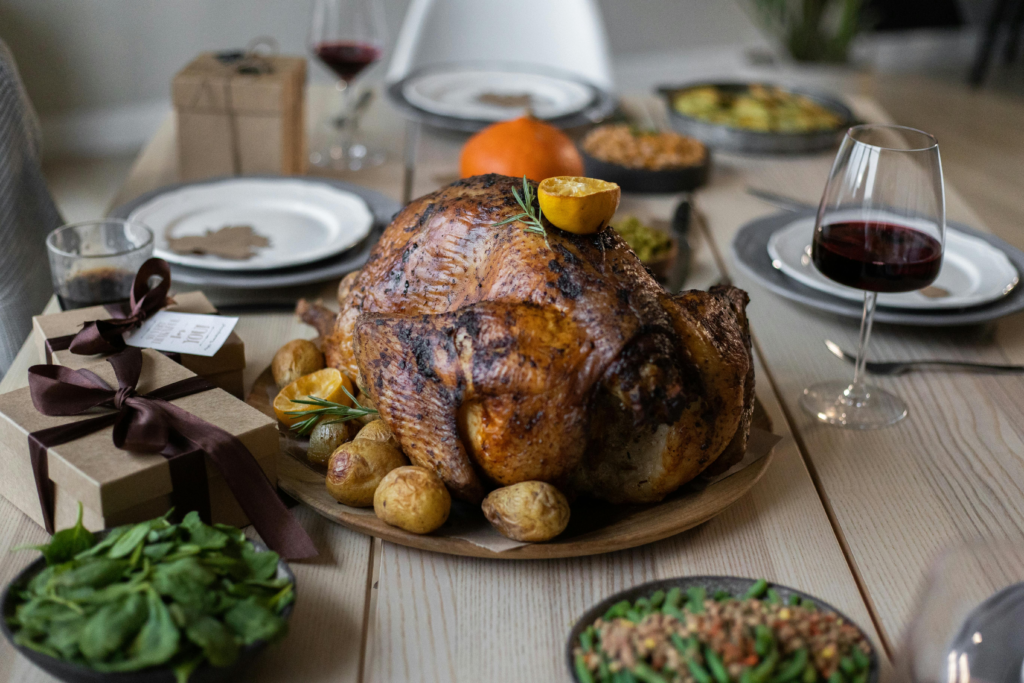 Your Guide to Hosting the Perfect Thanksgiving Dinner